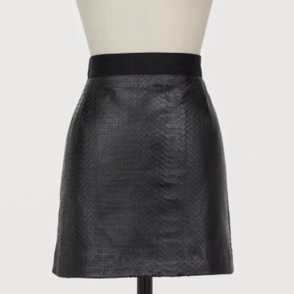 GIAMBATTISTA VALLI x H&M Black Leather Mini Skirt